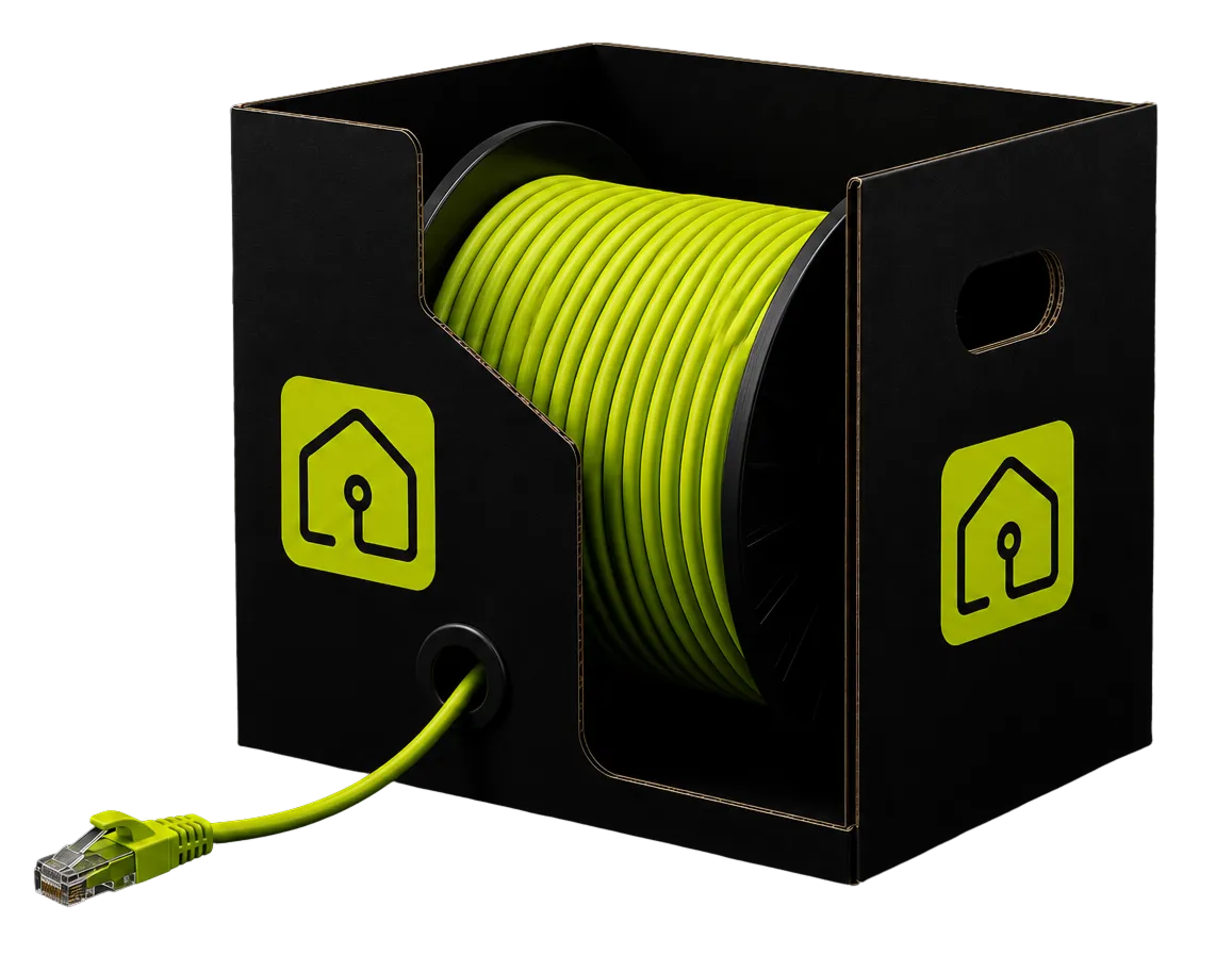 Touret de câble réseau aux couleurs IBT, avec connecteur RJ45 : le pré-câblage est le socle de toute installation domotique.